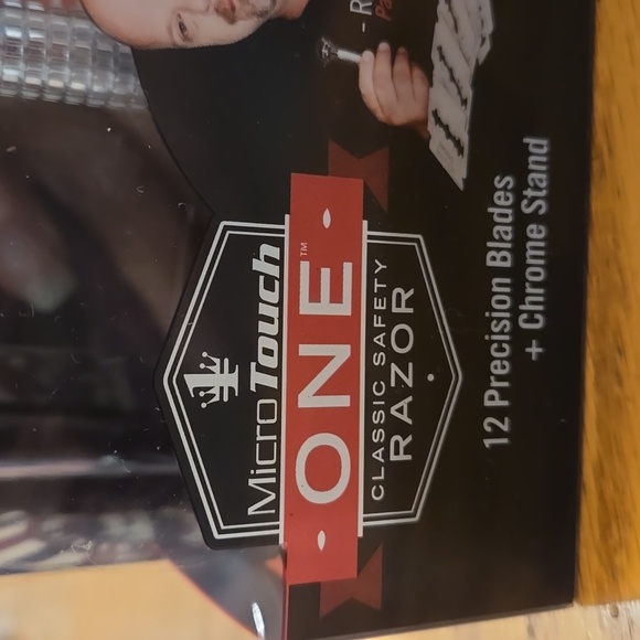 Micro Touch One Classic Safety Razor - Picture 4 of 6